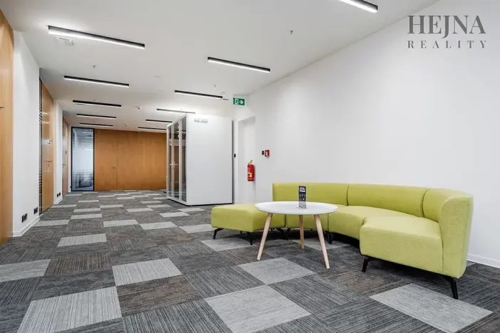 Pronájem kanceláře, Ostrava, náměstí Dr. E. Beneše, 26 m2