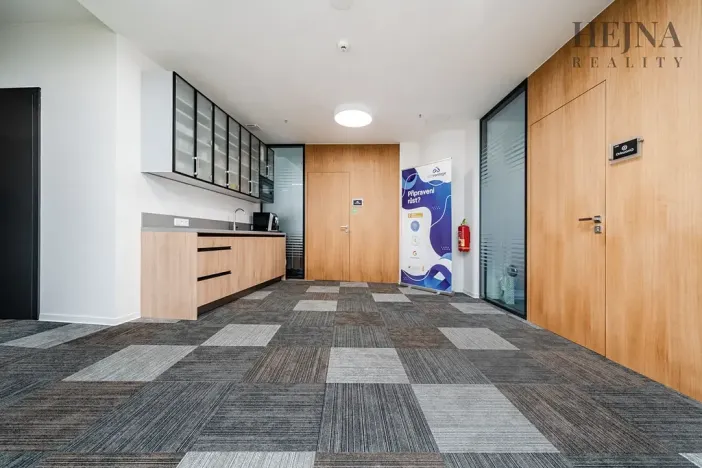 Pronájem kanceláře, Ostrava, náměstí Dr. E. Beneše, 26 m2