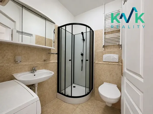 Pronájem bytu 2+1, Karlovy Vary, Zeyerova, 74 m2