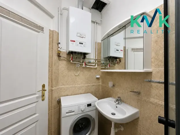 Pronájem bytu 2+1, Karlovy Vary, Zeyerova, 74 m2