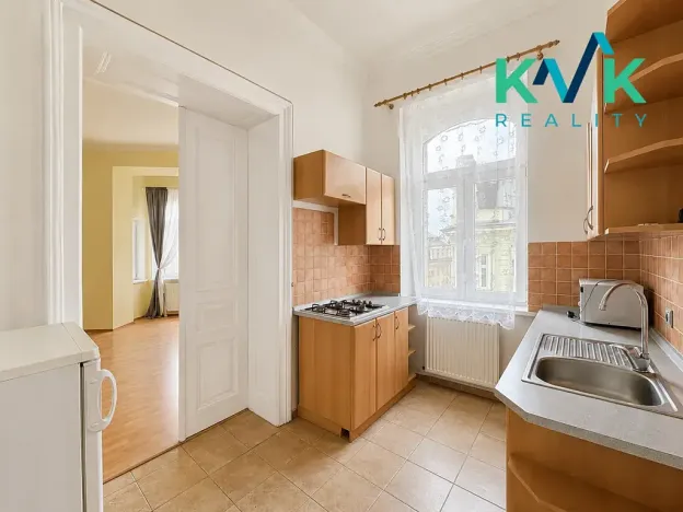 Pronájem bytu 2+1, Karlovy Vary, Zeyerova, 74 m2