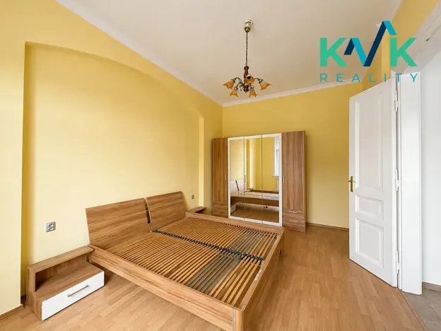 Pronájem bytu 2+1, Karlovy Vary, Zeyerova, 74 m2