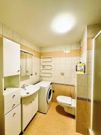 Pronájem bytu 2+kk, Hradec Králové, Pospíšilova, 55 m2