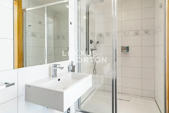 Pronájem bytu 4+kk, Praha - Nové Město, Senovážné náměstí, 130 m2