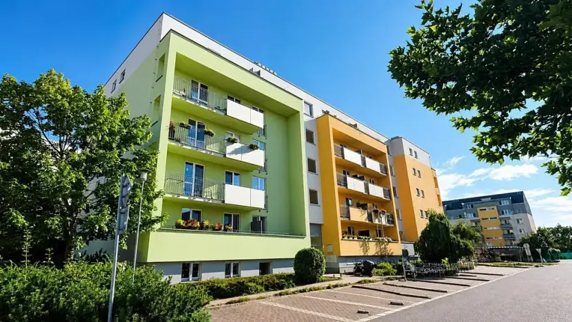 Pronájem bytu 2+kk, Hradec Králové, Ve Stromovce, 59 m2