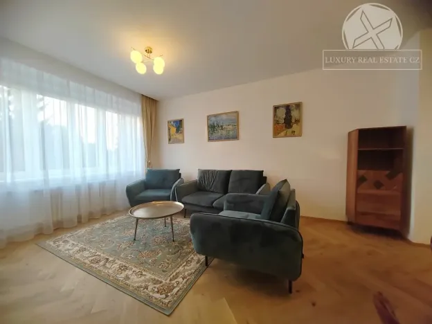 Pronájem bytu 2+1, Praha - Podolí, Podolská, 46 m2