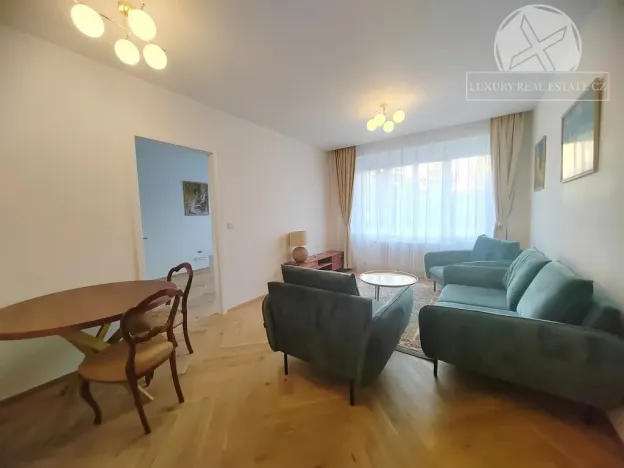 Pronájem bytu 2+1, Praha - Podolí, Podolská, 46 m2
