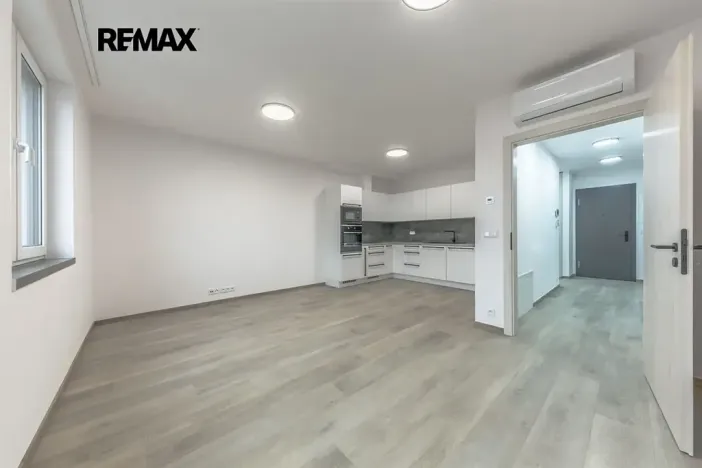 Pronájem bytu 3+kk, Kladno, Veleslavínova, 71 m2