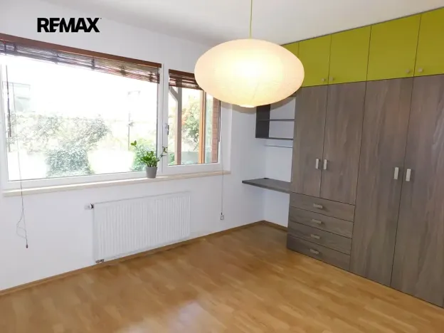 Pronájem bytu 2+kk, Praha - Velká Chuchle, Mrkosova, 60 m2