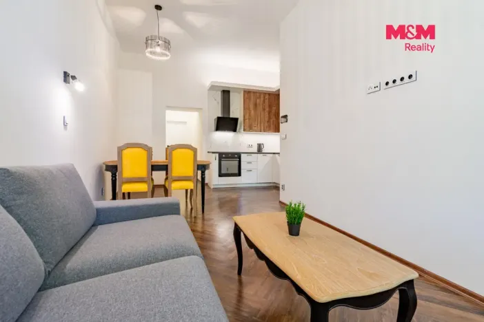 Prodej bytu 2+kk, Horní Planá, Náměstí, 50 m2