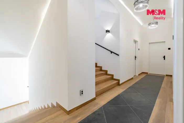 Prodej bytu 2+kk, Horní Planá, Náměstí, 50 m2