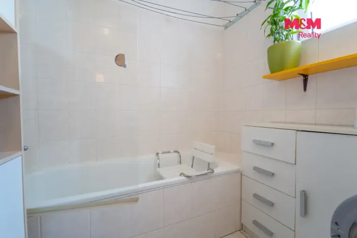 Pronájem bytu 2+kk, Tymákov, 50 m2