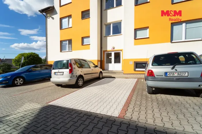 Pronájem bytu 2+kk, Tymákov, 50 m2