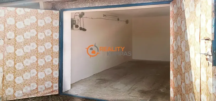 Prodej garáže, Hodonín, Plucárna, 18 m2