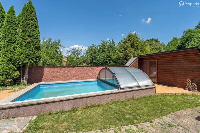 Prodej rodinného domu, Mokrá-Horákov, 365 m2