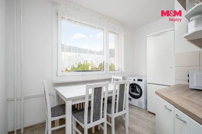 Prodej bytu 3+1, Ústí nad Labem - Severní Terasa, Jizerská, 69 m2