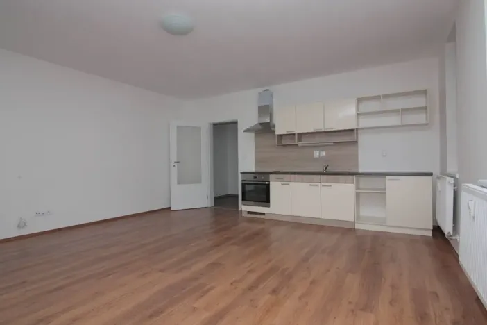 Pronájem bytu 1+kk, Velký Osek, U hřiště, 38 m2