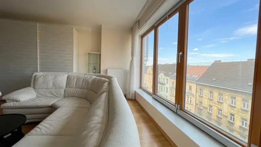 Pronájem bytu 3+kk, Praha - Holešovice, Komunardů, 75 m2