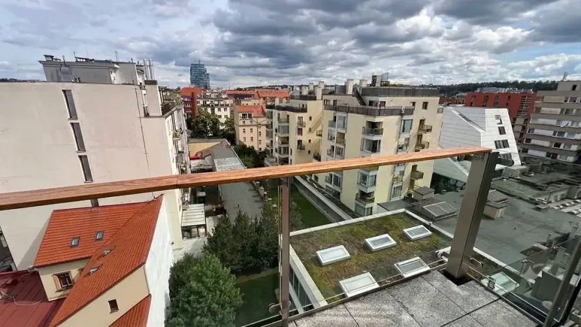 Pronájem bytu 3+kk, Praha - Holešovice, Komunardů, 75 m2