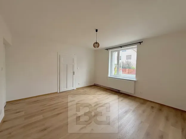 Pronájem rodinného domu, Praha - Kobylisy, Líbeznická, 170 m2
