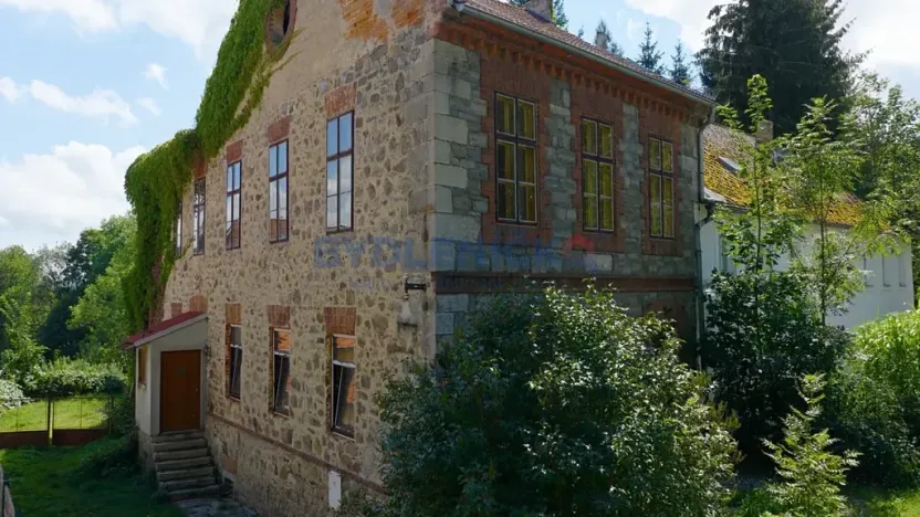 Prodej rodinného domu, Černá v Pošumaví, 190 m2