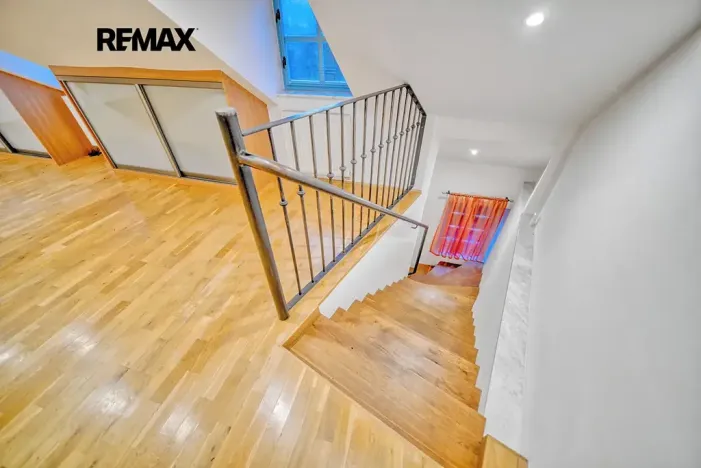 Pronájem bytu 2+kk, Poděbrady, Riegrovo náměstí, 99 m2