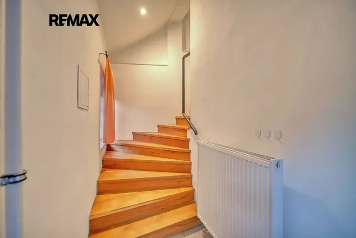 Pronájem bytu 2+kk, Poděbrady, Riegrovo náměstí, 99 m2