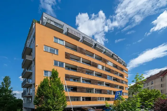 Prodej bytu 2+kk, Praha - Vysočany, Skloněná, 74 m2