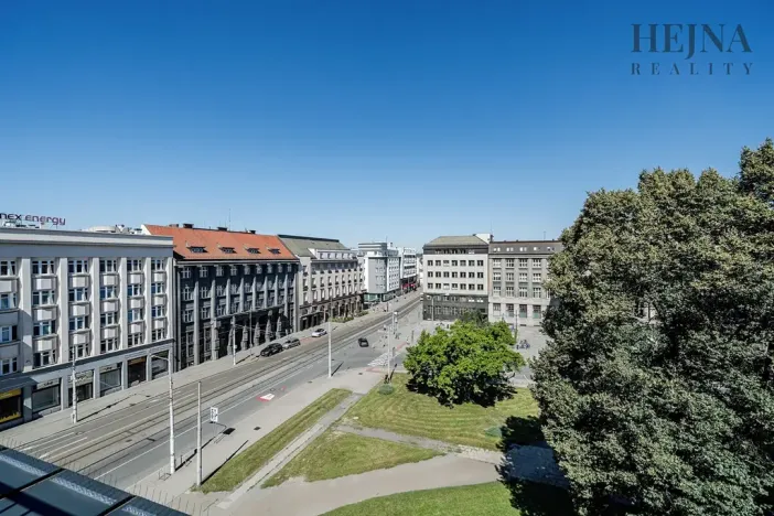 Pronájem kanceláře, Ostrava, náměstí Dr. E. Beneše, 108 m2