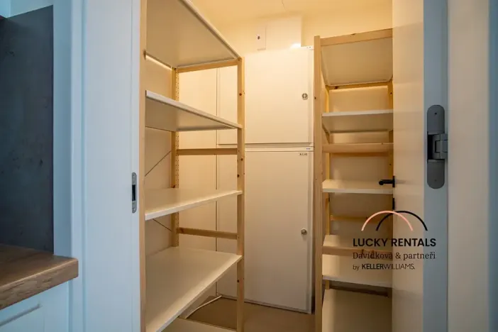 Pronájem bytu 2+kk, Popovičky, Dubová, 82 m2