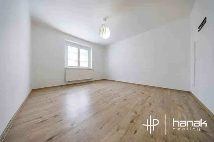 Pronájem bytu 2+1, Olomouc, Thomayerova, 58 m2