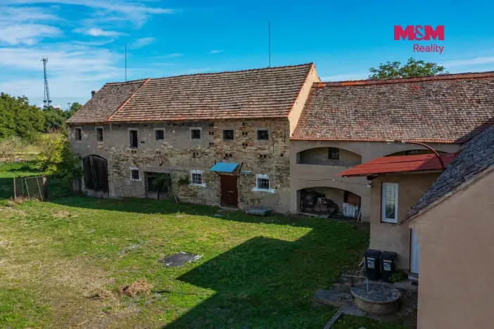 Prodej rodinného domu, Blšany u Loun, 400 m2