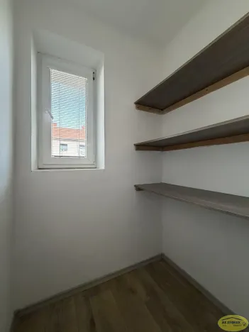 Pronájem bytu 2+1, Kroměříž, Sládkova, 62 m2