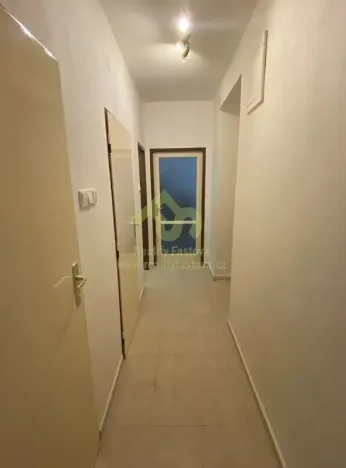 Pronájem bytu 2+1, Holoubkov, 60 m2