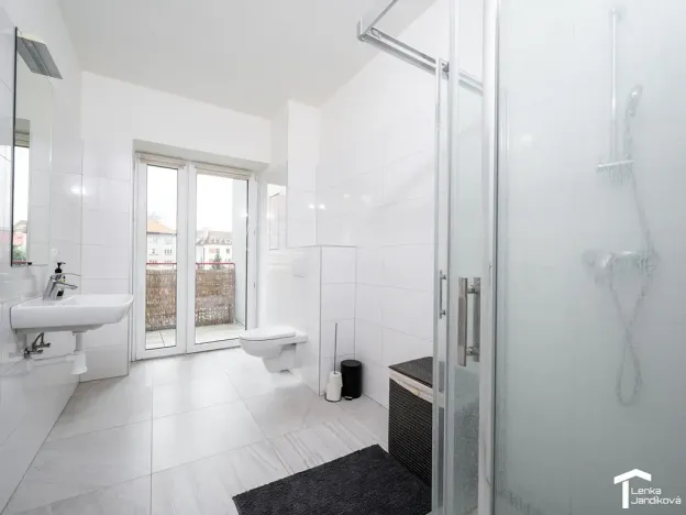 Pronájem bytu 2+kk, Pardubice - Bílé Předměstí, Bulharská, 63 m2