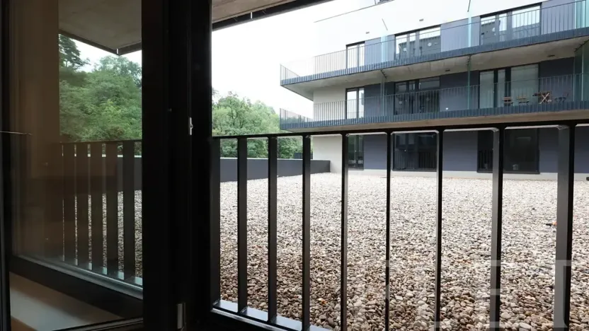 Pronájem bytu 1+kk, Praha - Žižkov, Hartigova, 36 m2