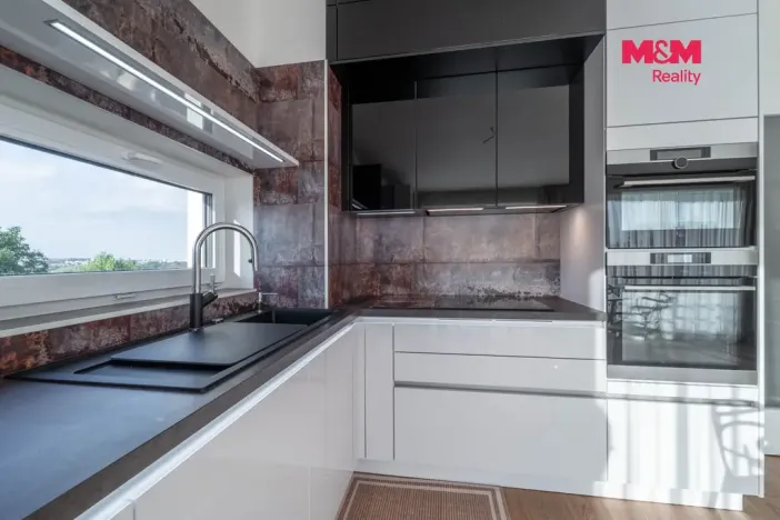 Prodej rodinného domu, Ořech, Karlštejnská, 112 m2