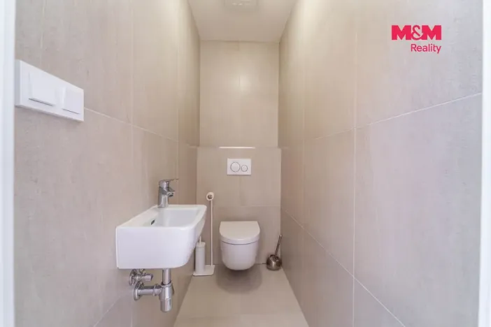 Prodej rodinného domu, Ořech, Karlštejnská, 112 m2
