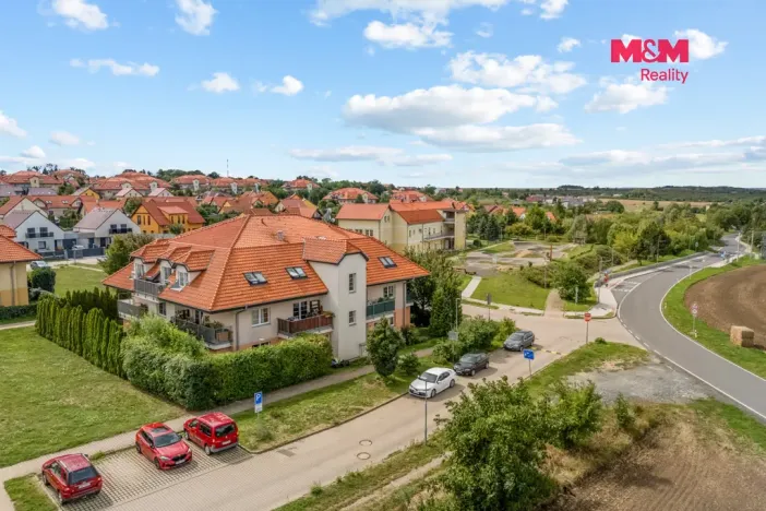 Prodej bytu 2+kk, Holubice - Kozinec, Platanová, 51 m2
