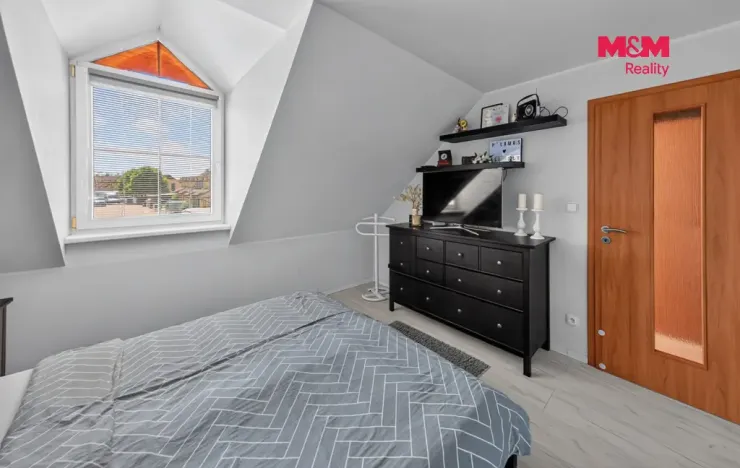 Prodej rodinného domu, Líbeznice, Ve Dvoře, 104 m2