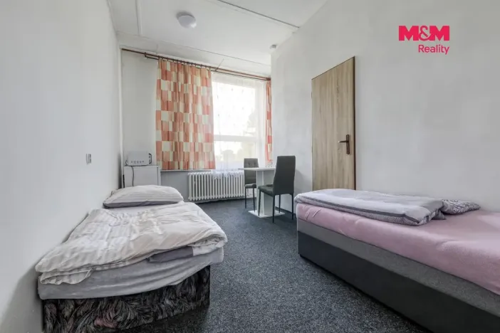 Prodej obchodního prostoru, Černošín, 1100 m2