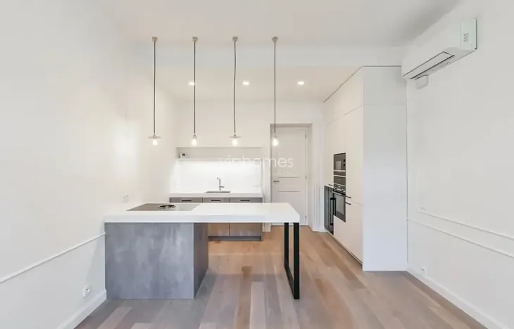 Pronájem bytu 2+kk, Praha - Vinohrady, náměstí Jiřího z Poděbrad, 56 m2