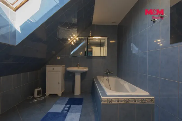 Pronájem bytu 1+kk, Hradec Králové - Nový Hradec Králové, Emy Destinnové, 30 m2