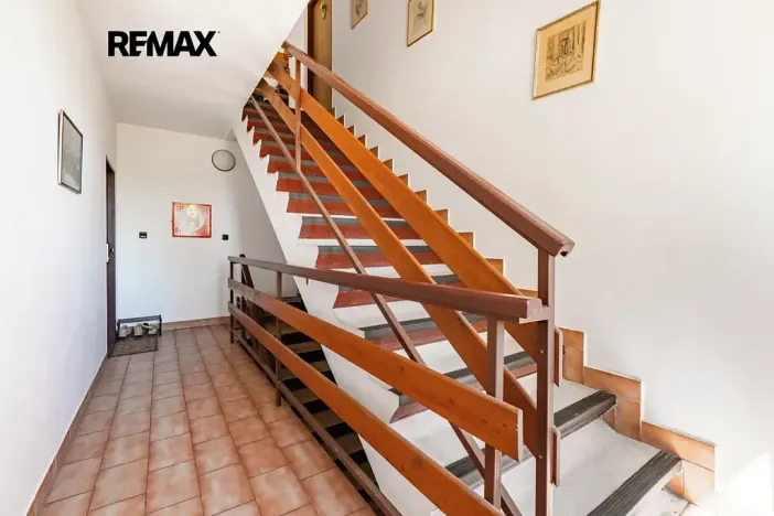Prodej bytu 3+1, Hvozdnice, 83 m2