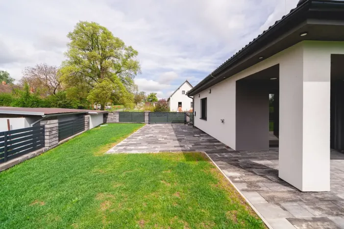 Prodej rodinného domu, Líšťany, 120 m2