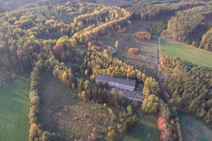 Prodej komerční, Pernarec, 2000 m2