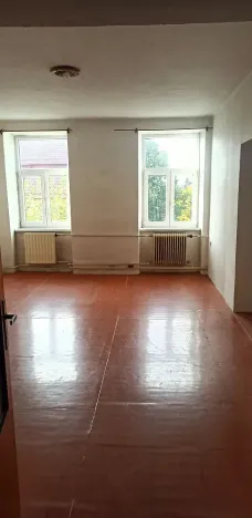 Prodej obchodního prostoru, Mladá Vožice, Husovo náměstí, 264 m2