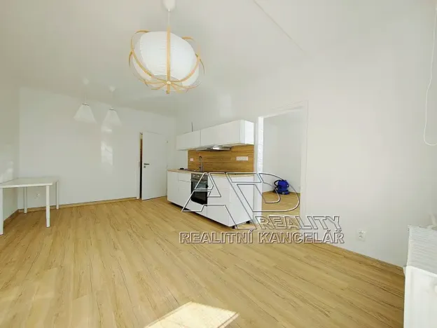 Pronájem bytu 2+kk, České Budějovice, Budivojova, 49 m2