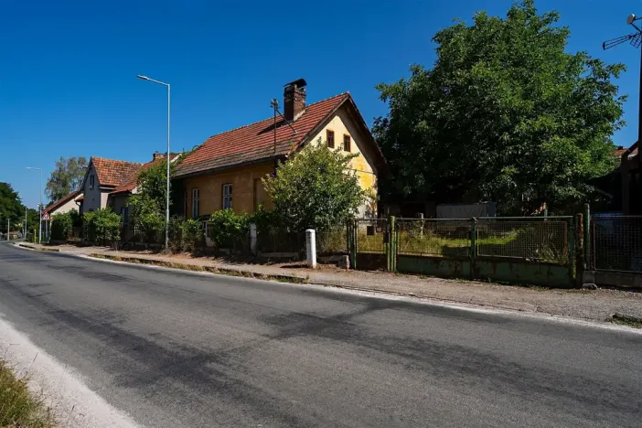 Prodej pozemku pro bydlení, Trnová, 734 m2