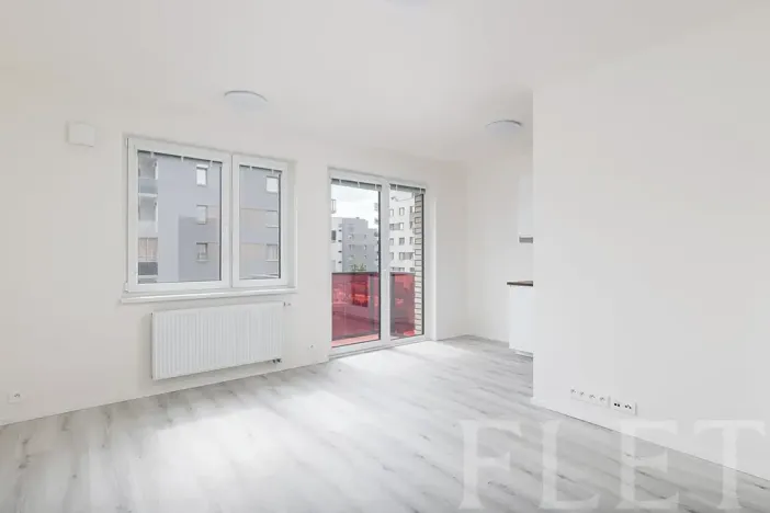 Pronájem bytu 1+kk, Praha - Hloubětín, Waltariho, 36 m2